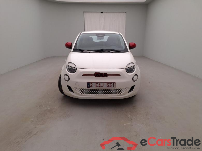 Fiat, 500 '22 BEV, Fiat 500e 500e 42 kWh (Red) 3d excluweb end 24.04
