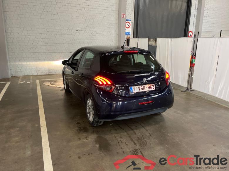 Peugeot, 208 '11, Peugeot 208 1.2 PureTech ?6.2 61kW S/S Signature 5 #3