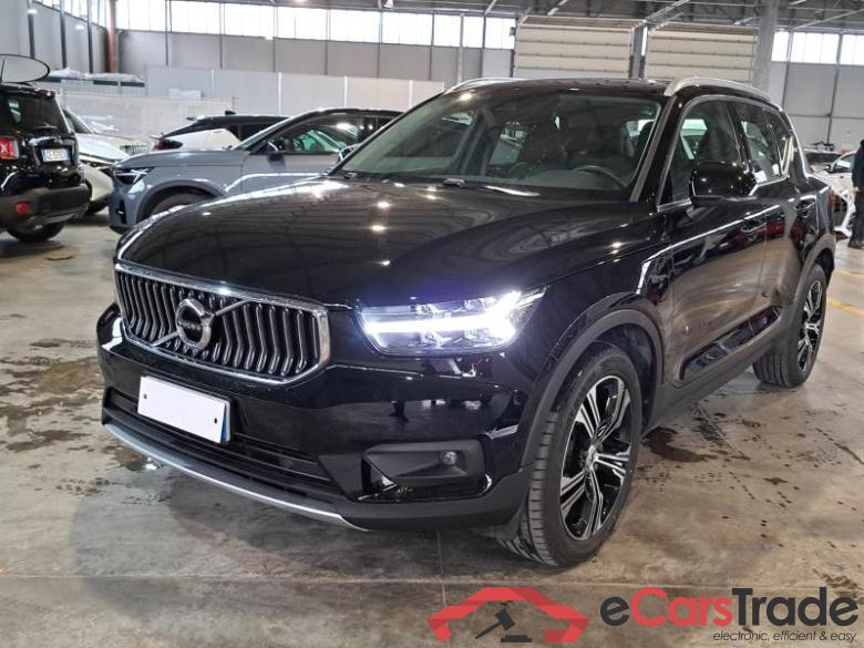 Volvo 218 VOLVO XC40 / 2017 / 5P / SUV T5 PLUG-IN HYBRID AUTO RECHARGE INSCR. #1