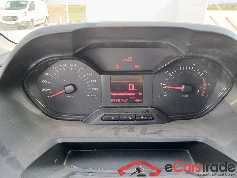 Peugeot Pro Standard 600kg BlueHDi 73kW (CX) PEUGEOT Partner / 2018 / 3P / furgón derivado de turismo Pro Standard 600kg BlueHDi 73kW (CX) #4