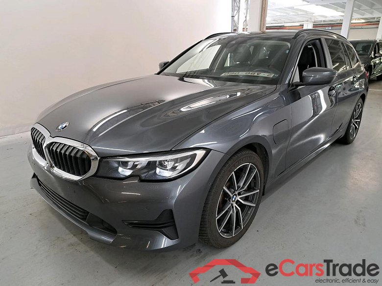 BMW 3 SERIES TOURING 2.0 330E (215KW) TOURING Business Plus
