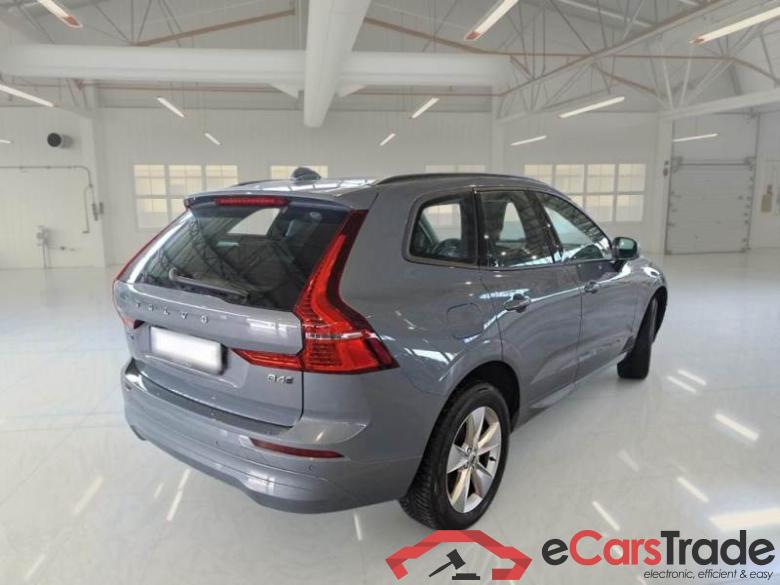 Volvo 3 VOLVO XC60 / 2021 / 5P / SUV B4 D AWD AUTOMATICO MOMENTUM #2