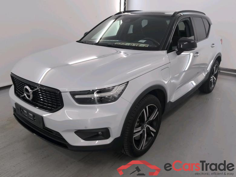 VOLVO XC40 1.5 T4 RECHARGE GEARTRONIC R-DESIGN Tech & Park Assist  Winter