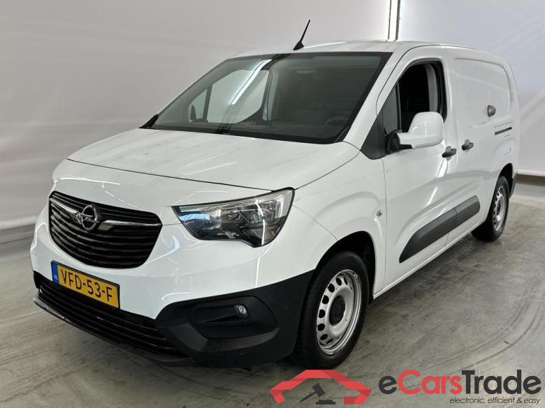 Opel * Combo '18 Opel Combo L2H1 1.5D 75kW S/S Edition 2.4T 4d