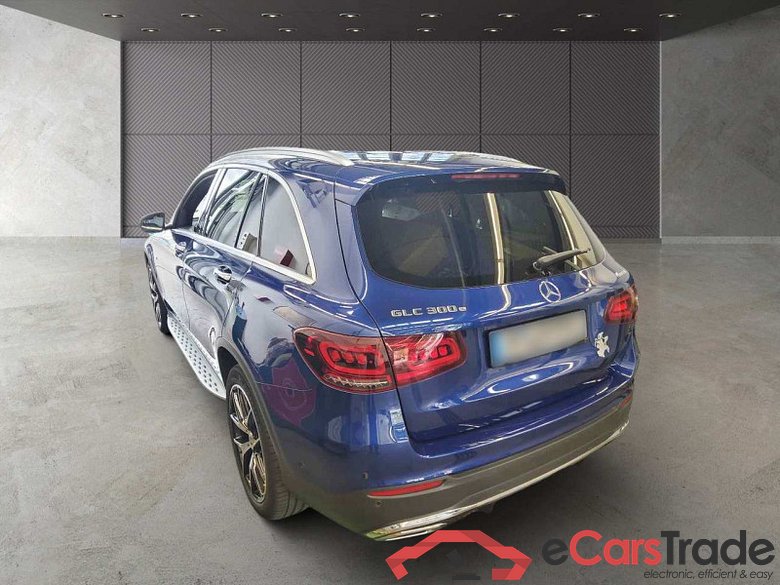 Mercedes-Benz GLC -Klasse (BM 253)(06.2015->) DE - SUV5 GLC 300 e EU6d, e AMG Line 4Matic (EURO 6d), (Facelift) 2020 - 2022 #4