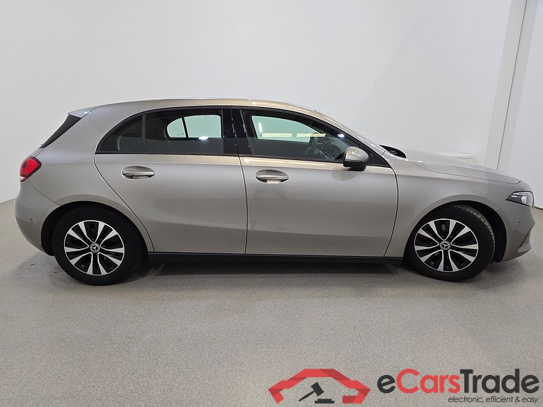 Mercedes A 180d LED-Xenon Widescreen Navi KeylessGo Camera Klima PDC ... #5