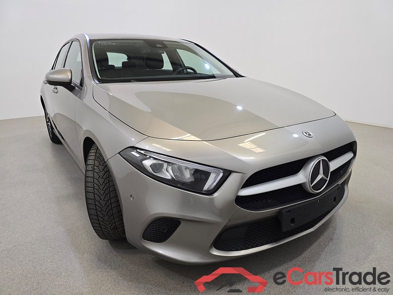 Mercedes A 180d LED-Xenon Widescreen Navi KeylessGo Camera Klima PDC ... #3