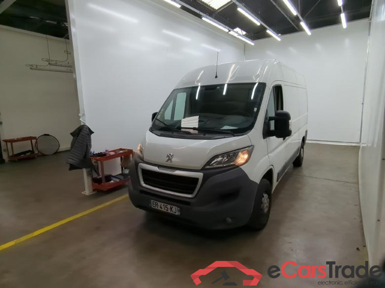 Peugeot 2.0 BLUEHDI 130 PREMIUM PA 335 L2H2 PEUGEOT Boxer VU 4p Fourgon 2.0 BLUEHDI 130 PREMIUM PA 335 L2H2