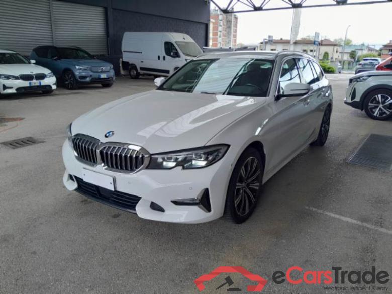 BMW 179 BMW SERIE 3 / 2018 / 5P / STATION WAGON 318D 48V LUXURY TOURING AUTO #1