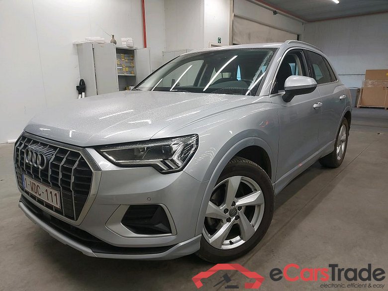 AUDI - AUD Q3 35 TFSI 150PK S-Tronic Advanced Pack Platinum & Comfort Key & Pano Roof  * PETROL *