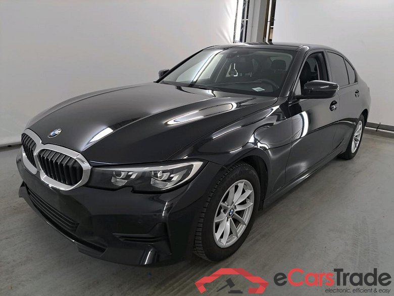 BMW 3 DIESEL - 2019 318 dA AdBlue Model Advantage Business #1