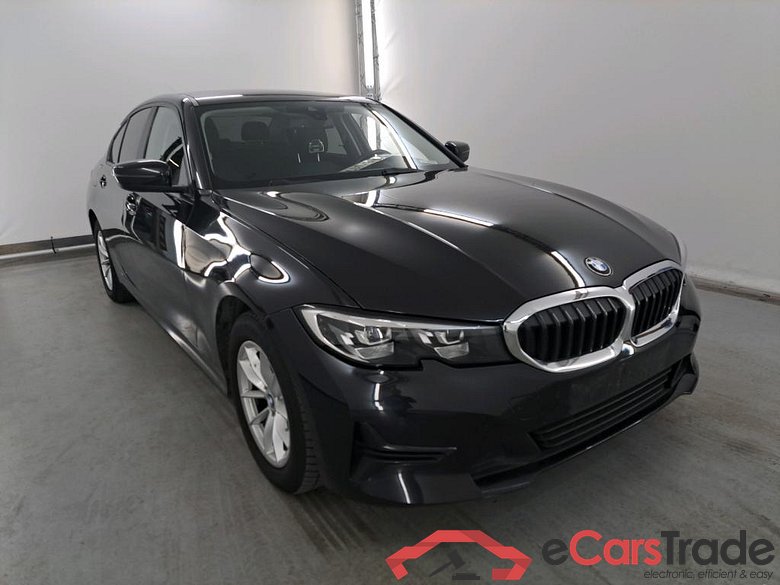 BMW 3 DIESEL - 2019 318 dA AdBlue Model Advantage Business #2