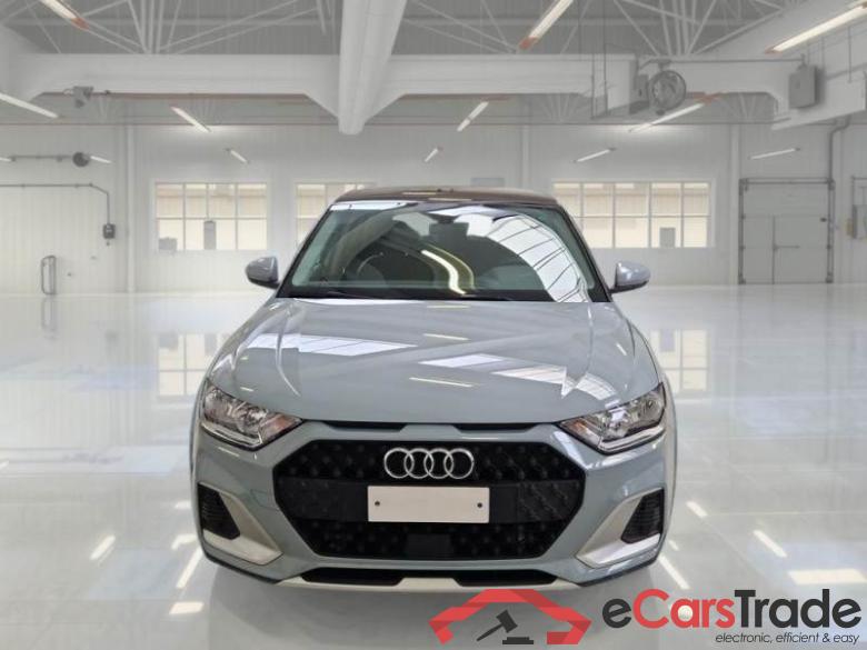 Audi 1 AUDI A1 CITYCARVER / 2018 / 5P / BERLINA 30 TSI CITYCARVER ADMIRED #6