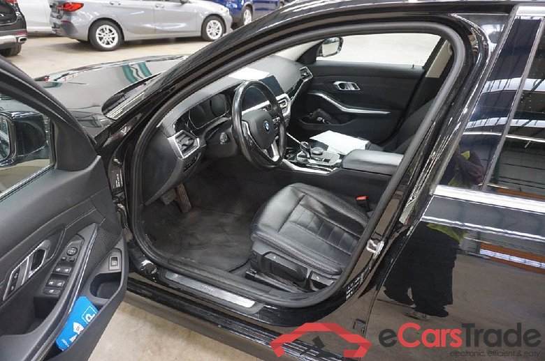BMW 3-Serie Touring ´18 Baureihe 3 Touring 320 d xDrive Luxury Line 2.0 140KW AT8 E6d #4