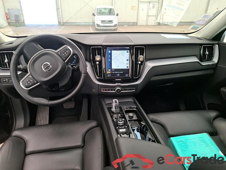 Volvo T8 TWE 390 Geartronic 8 Business Exe XC60 Momentum Plug-In Hybrid AWD 2.0 T8 Twin Engine 390CV BVA8 E6dT #5