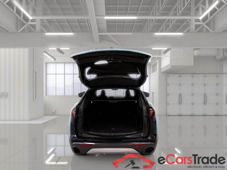 AlfaRomeo 91 ALFA ROMEO STELVIO / 2017 / 5P / SUV 2.2 TD 210 CV TI AT8 Q4 #2