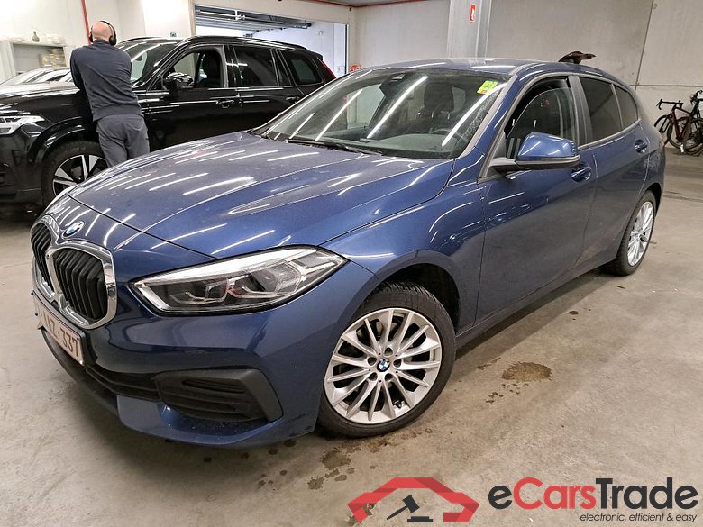 BMW - BMW 1 HATCH 118iA 136PK Advantage Pack Business With Sport Seats & Harman Kardon & PDC Front & Rear  * PETROL *