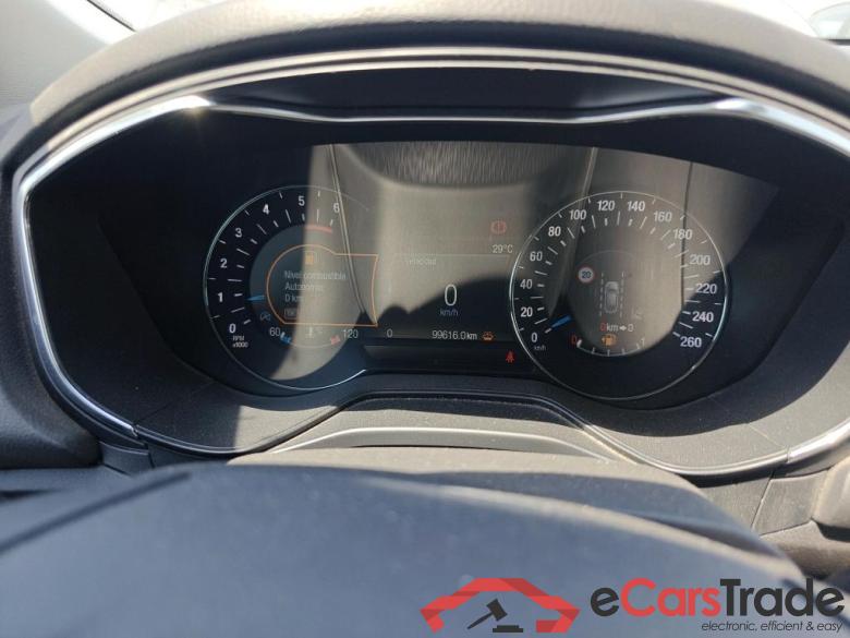 Ford 2.0 TDCi 110kW (150CV) Titanium 235 FORD Mondeo / 2014 / 5P / berlina con portón 2.0 TDCi 110kW (150CV) Titanium 235 #4