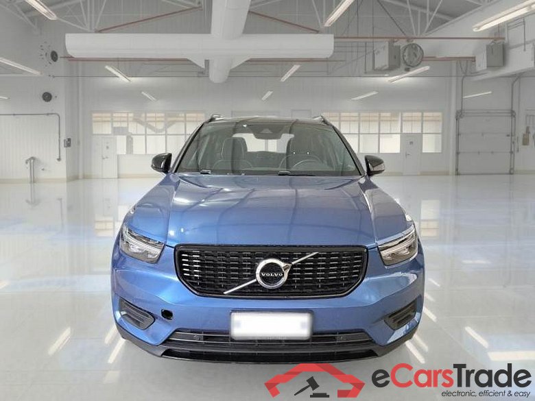 Volvo 46 VOLVO XC40 / 2017 / 5P / SUV D3 AWD GEARTRONIC R-DESIGN #6