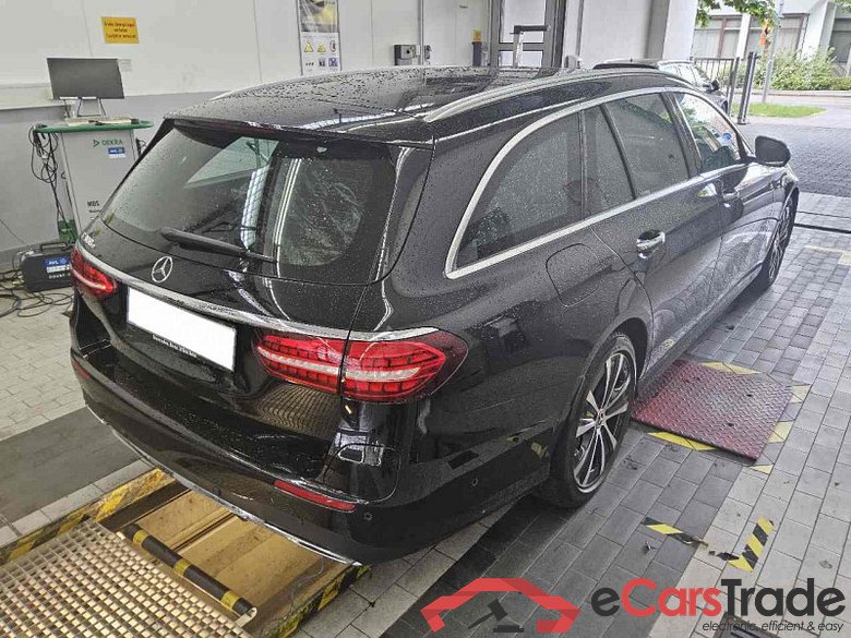 Mercedes-Benz E -Klasse T-Modell (BM 213)(06.2016->) DE - Kb5 E 300 e EU6d, T e AMG Line (EURO 6d), (Facelift) 2020 - 2023 #3