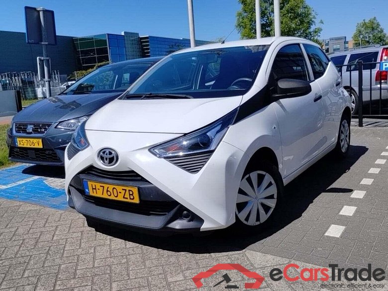 TOYOTA Aygo 1.0 VVT-i x-fun
