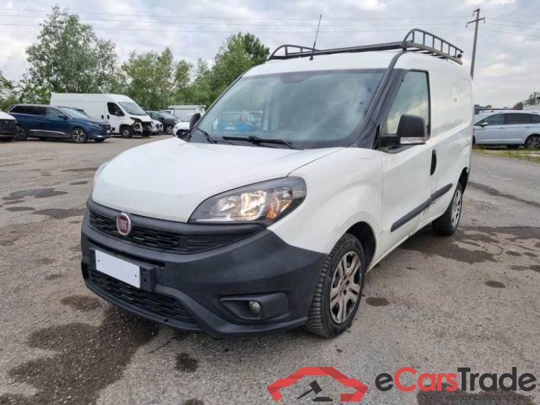 Fiat 16CH1LOUN FIAT DOBLÒ CARGO / 2014 / 4P / VETT. FURGONATA CH1 LOUNGE 1.6 MJET 105CV E6D SeS #1