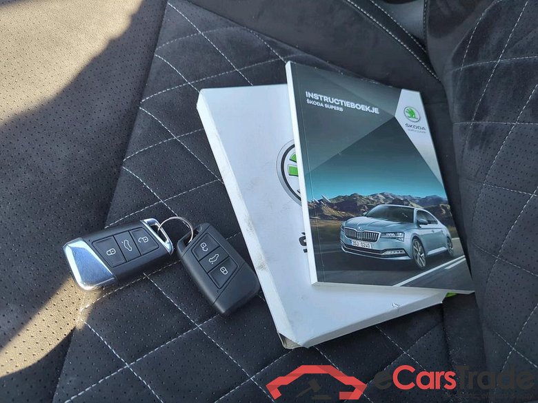 SKODA Superb Combi 110 kW #6