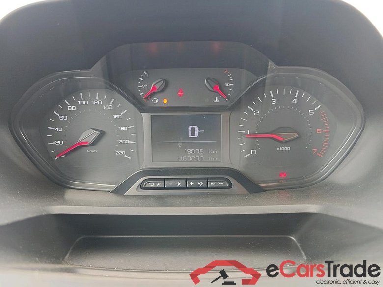 Peugeot Premium Standard 600kg BlueHDi 73kW PEUGEOT Partner / 2018 / 4P / furgón derivado de turismo Premium Standard 600kg BlueHDi 73kW #4