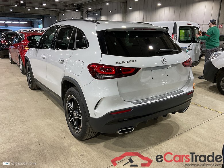 MERCEDES-BENZ GLA 1.3 GLA 250 E DCT BUSINESS SOLUTION #3