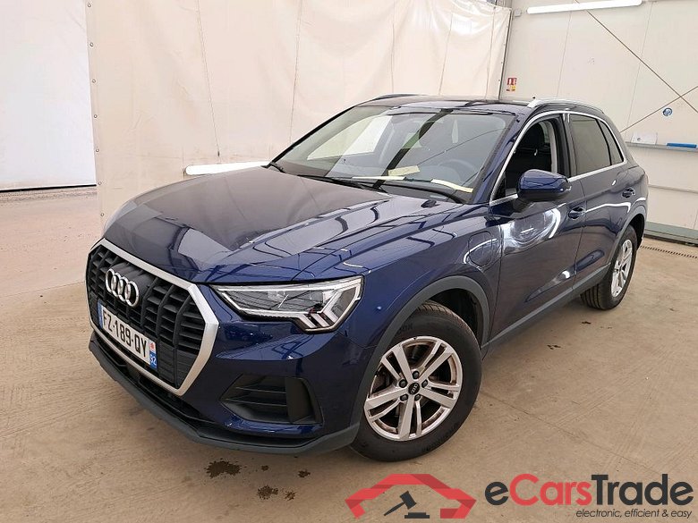 Audi 45 TFSI E 245 S TRONIC BUSINESS LINE Q3 45 TFSI e Business Line 1.4 TFSI 245CV BVA6 E6d