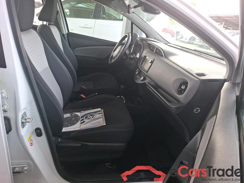 Toyota 1.5 VVT-I HYBRID France Business TOYOTA Yaris Hybride / 2017 / 5P / Berline 1.5 VVT-I HYBRID France Business #6