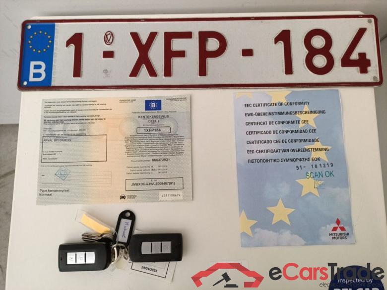 Mitsubishi Outlander 2.4 PHEV 4WD Business Edition SDA AT 5d #4