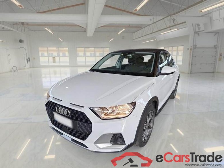 AUDI A1 CITYCARVER / 2018 / 5P / BERLINA 30 TSI CITYCARVER ADMIRED #1