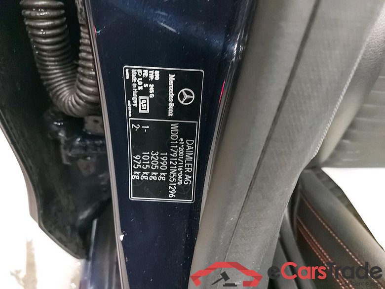 MERCEDES - MER CLA SHOOTING BRAKE 180 D AMG Line Pack Design & Professional & Pano Roof #6