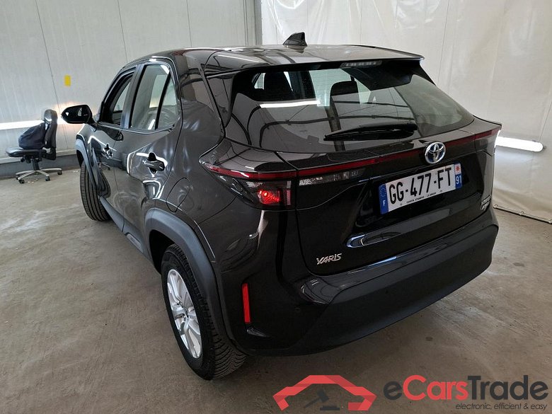 TOYOTA Yaris Cross Hybride / 2021 / 5P / SUV 1.5 HYBRID 116H DYNAMIC BUSINESS BEY AWD #2