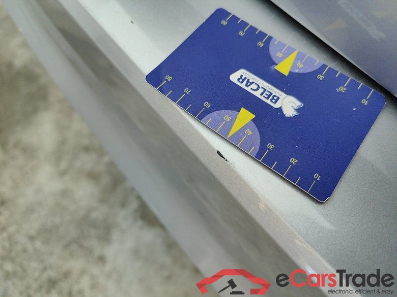 Audi A4 Avant 2.0 30 TDi 100kW S tronic Business Ed 5d #5