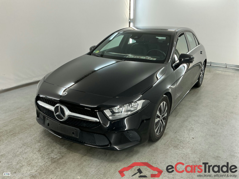 Mercedes A160d Navi 1/2 Sport-Leather KeylessGo Klima PDC ... #1