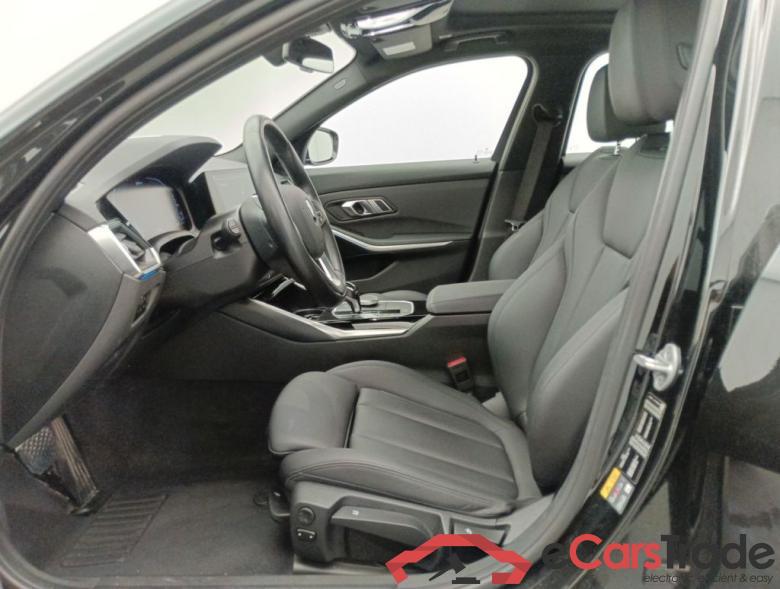 BMW 3 Reeks Berline 320e (150 kW) 4d #3