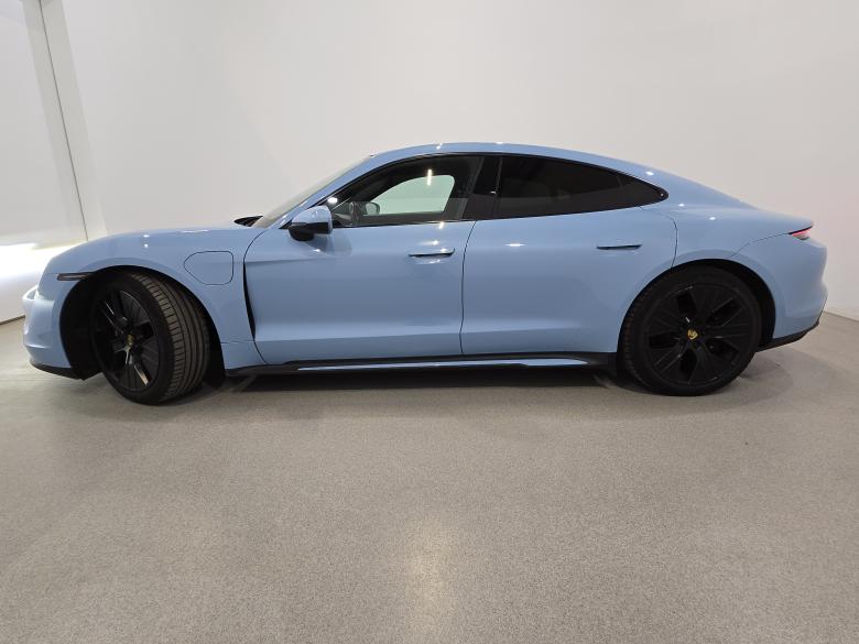 Porsche Taycan Aut. Pano LED-Matrix Virtual Inno Ambient Navi Sport-Leather KeylessGo Camera Klima PDC ... #2