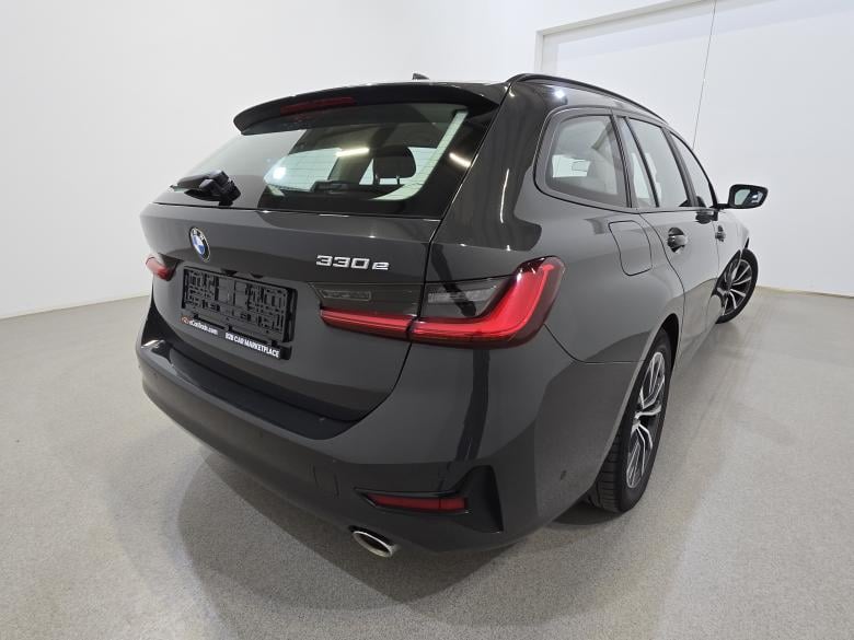 BMW 330e Plug-In Hybrid Aut. LED-Xenon LC-Pro Navi Leather KeylessGo Camera Klima PDC ... #4