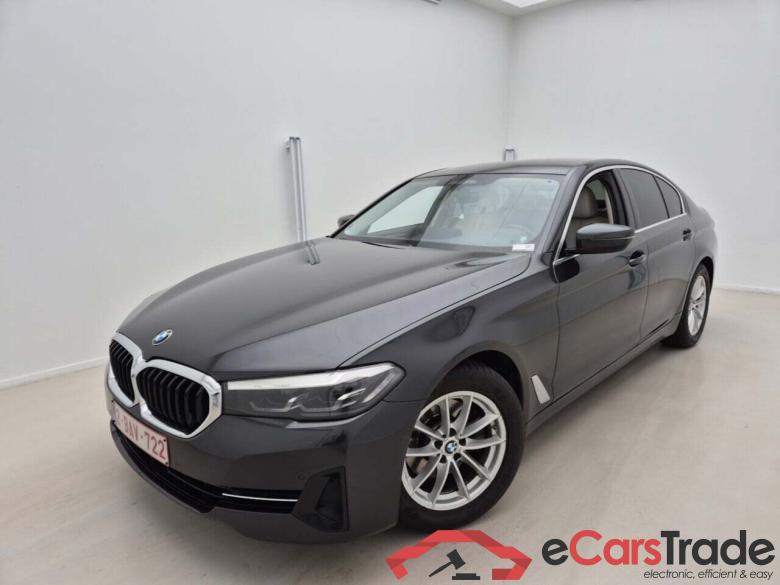 BMW 518d Aut. LED-Xenon LC-Pro ACC Ambient Navi-Pro Leather KeylessGo Camera Klima PDC ... #1