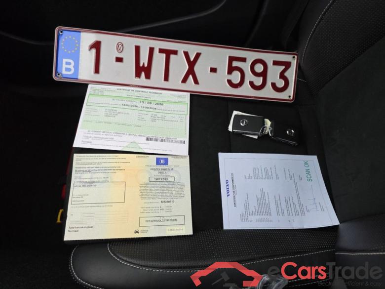 Volvo XC40 T3 Geartronic R-Design 5d #4