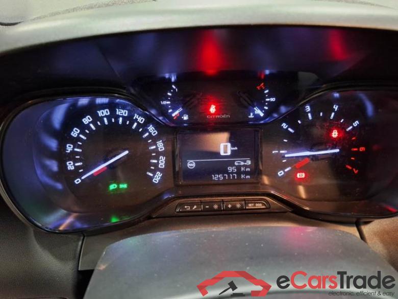 CITROEN C3 AIRCROSS / 2021 / 5P / SUV BLUEHDI 110 SeS FEEL #4 CITROEN C3 AIRCROSS / 2021 / 5P / SUV BLUEHDI 110 SeS FEEL #4