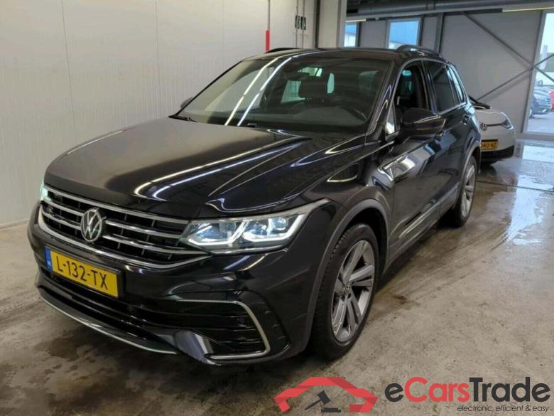 VOLKSWAGEN Tiguan 1.5 TSI R-Line #1 VOLKSWAGEN Tiguan 1.5 TSI R-Line #1
