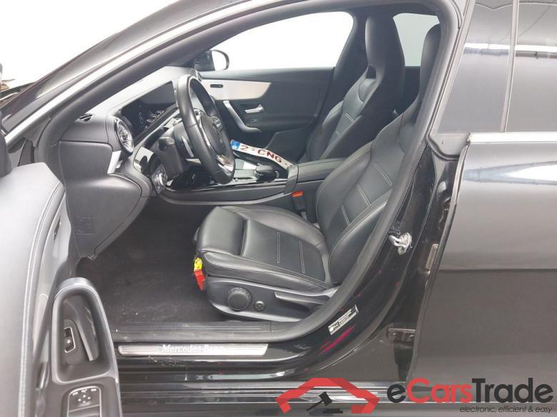 Mercedes-Benz CLA Shooting Brake CLA 250 e 5d #3