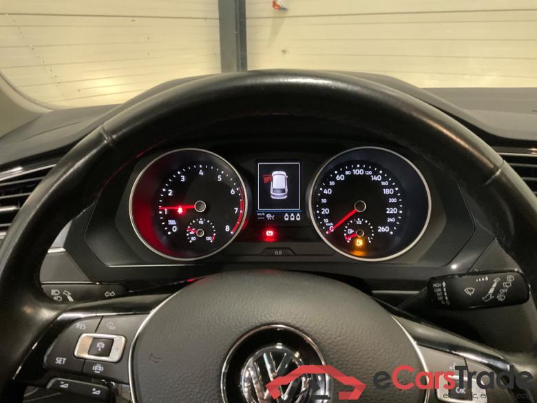 VOLKSWAGEN Tiguan 1.5 TSI CL Bns #6 VOLKSWAGEN Tiguan 1.5 TSI CL Bns #6