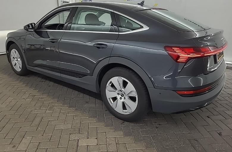 Audi E-Tron Sportback 55 Quattro Aut. Pano LED-Matrix Virtual Navi-Pro KeylessGo Camera Klima PDC ... #4