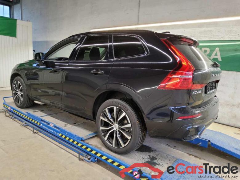 Volvo XC60 (03.2017->) DE - SUV5 B5 (Benzin) AWD EU6d, Ultimate Dark Mild-Hybrid (EURO 6d), (Facelift) #4