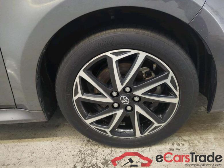 TOYOTA Yaris 1.5 Hyb. Dynamic #6