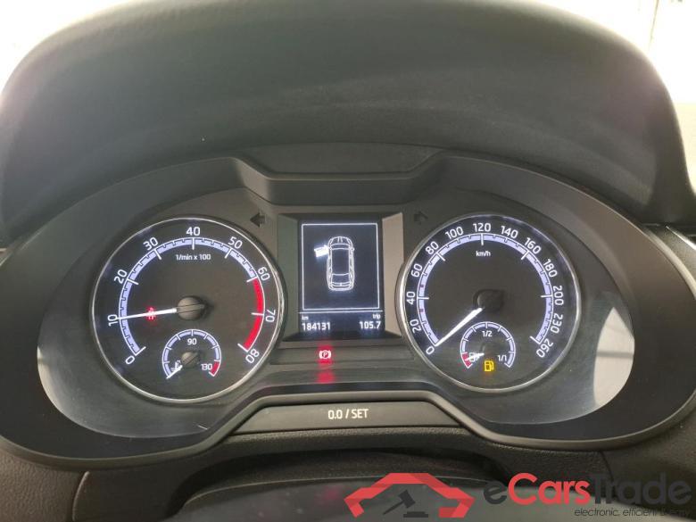 Octavia Combi Business 1.0 TSI 115CV BVM6 E6 #6 Octavia Combi Business 1.0 TSI 115CV BVM6 E6 #6